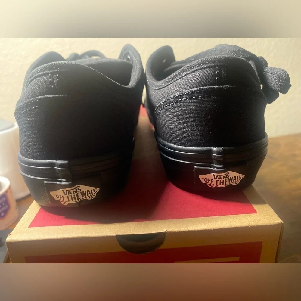Boys Atwood vans shoes size-5